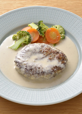 ミルク煮込みハンバーグ
