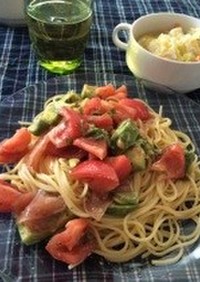 夏にぴったり★アボ＆トマトの冷製パスタ