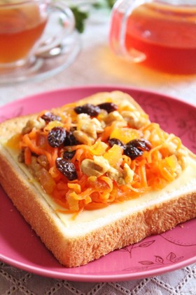 スイーツキャロットのチーズトースト