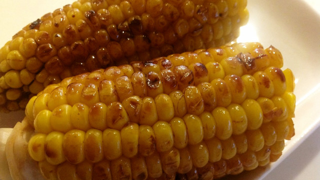 簡単プリっ 屋台より美味焼きとうもろこし レシピ 作り方 By あやまんくっきんぐ クックパッド 簡単おいしいみんなのレシピが361万品