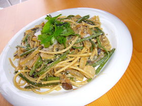 ふんわり♪山菜たまごのパスタ
