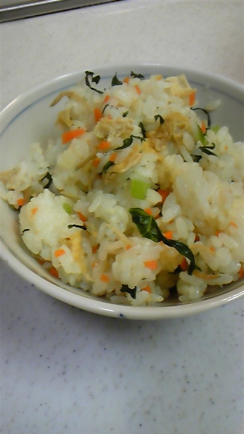 栄養満点☆小松菜の混ぜご飯の画像