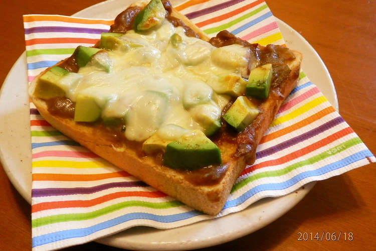 お腹がすいたら アボカド カレートースト レシピ 作り方 By キングなめこ クックパッド 簡単おいしいみんなのレシピが353万品