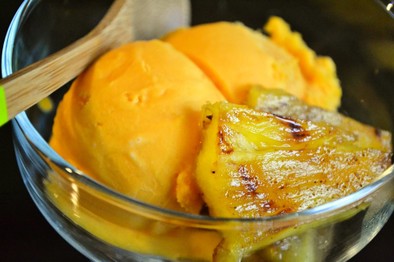 ブラジルのデザート　焼きパイナップルの写真