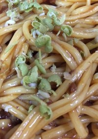  山椒の実とジャージャー麺