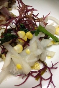 大「コーン」サラダ・大根とトウモロコシ