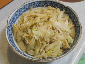 ごぼうとひき肉の梅味噌炒め