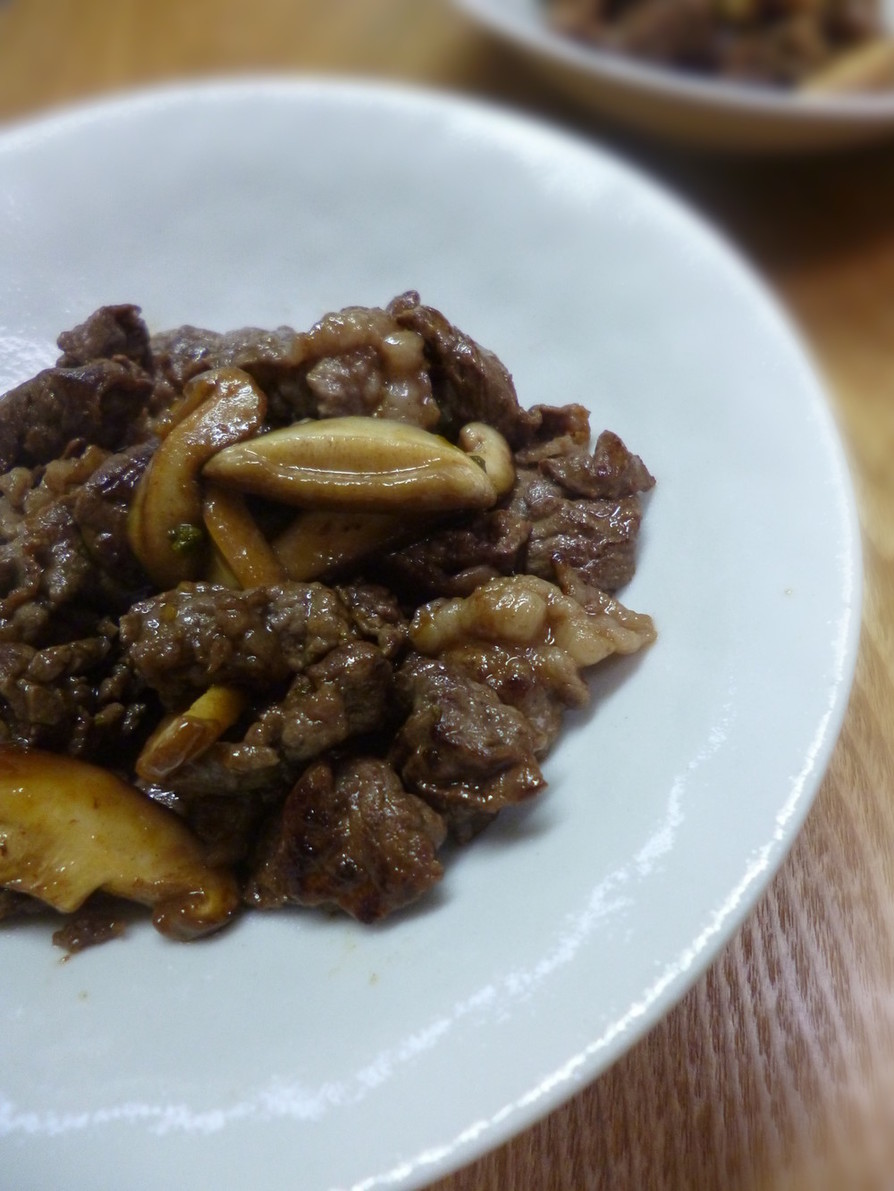 牛肉と生シイタケの山椒風味の炒め物の画像