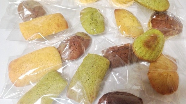 ホットケーキミックスで３色フィナンシェ レシピ 作り方 By 植野シェフ クックパッド 簡単おいしいみんなのレシピが358万品