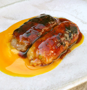 美味!炭火焼きつくねたれ黄身添え