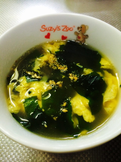 簡単！卵とワカメの中華スープの写真