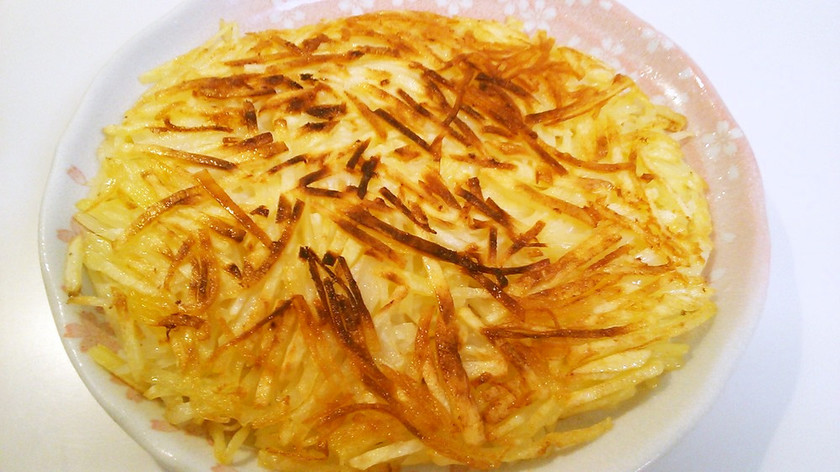 簡単＊副菜じゃがいもチーズガレット♪