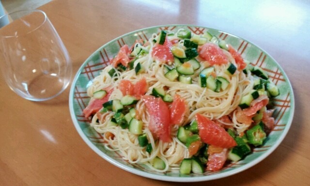 夏野菜とスモークサーモンの冷製パスタ☆ミの画像