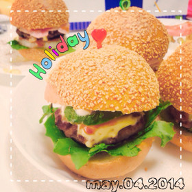 ピクニック♪アボガドチーズバーガー