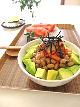アボカド*納豆*キムチ丼…