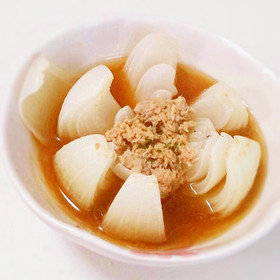 簡単レンジ☆ゴマ油香るとろりツナ華玉ねぎ