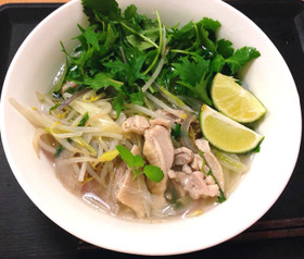 鶏肉のフォー(ベトナム料理・南部版)