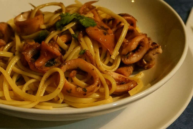 イタリア人直伝 新鮮なイカのリングイネ レシピ 作り方 By イタリア男子ごはん クックパッド 簡単おいしいみんなのレシピが353万品