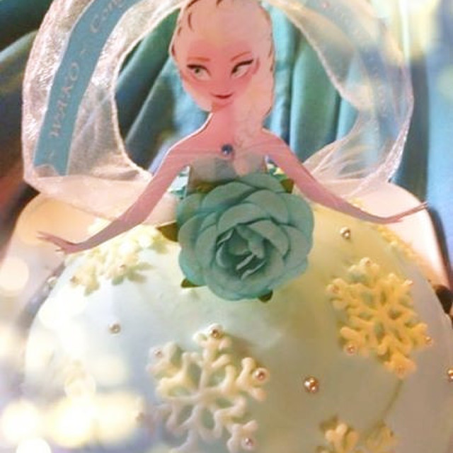 アナと雪の女王ケーキ エルサ レシピ 作り方 By K S Oluolu クックパッド アナと雪の女王ケーキ エルサ レシピ 作り方 By K S Oluolu クックパッド