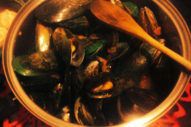 Mussel Pot ムール貝のトマト鍋 レシピ 作り方 By Mayuni クックパッド 簡単おいしいみんなのレシピが361万品