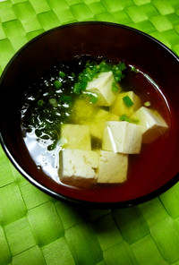 沖縄料理「美味アーサ汁」