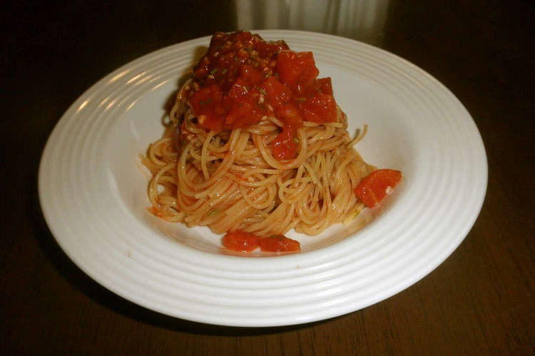 トマト缶で バジルとトマトの冷製パスタ レシピ 作り方 By とんかつだいすき クックパッド 簡単おいしいみんなのレシピが357万品