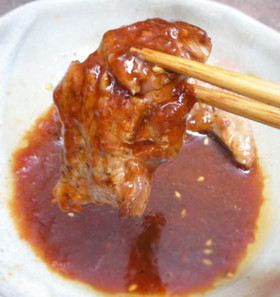 秘伝のタレで炭焼きジンギスカン(生ラム)