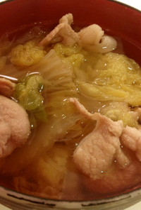 旨味たっぷり白菜と豚肉☆癒しの和風スープ