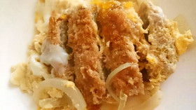 簡単、市販のメンチで卵とじ♪
