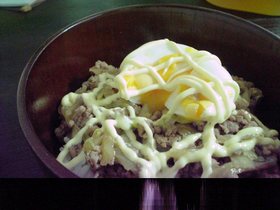 (∵)屋:とろ~り卵の豚マヨ丼