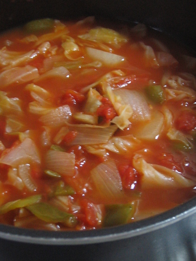 お鍋にたっぷり♪ダイエットトマトスープの写真
