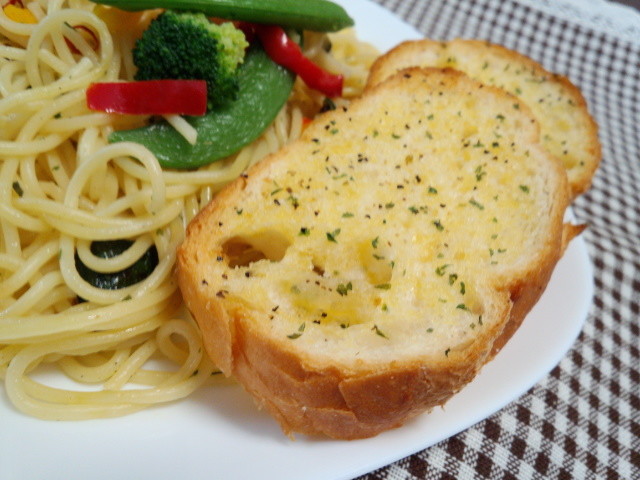 ガーリックトースト☆食パン／フランスパンの画像