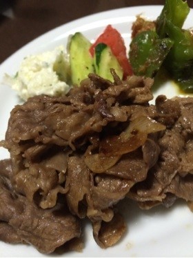牛肉のニンニク醤油炒め