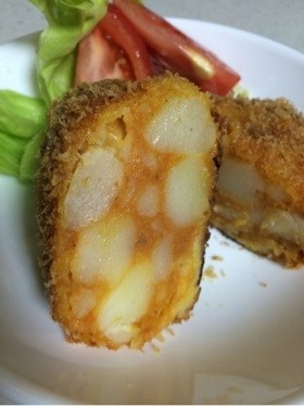 簡単ミートソースで!トマトコロッケ