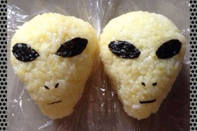簡単 キャラ弁 おにぎり 宇宙人 レシピ 作り方 By きょゆず クックパッド 簡単おいしいみんなのレシピが350万品