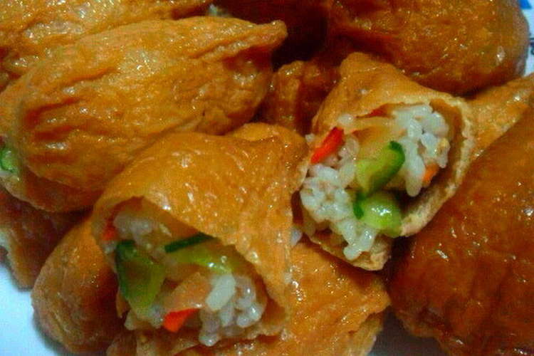 ずぼら飯 食感 胡瓜入り五目いなり寿司 レシピ 作り方 By ふーみんbaba クックパッド 簡単おいしいみんなのレシピが361万品