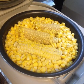 簡単、美味しい♪とうもろこしご飯