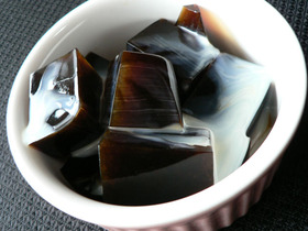 コーヒー寒天ゼリー練乳がけ