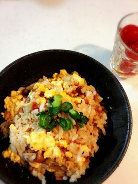 市販の角煮で!簡単☆角煮チャーハン♬。•