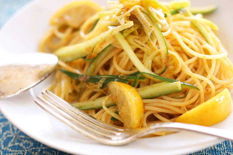 塩レモン キュウリとネギのサクサク夏麺 レシピ 作り方 By 山瀬理恵子 クックパッド 簡単おいしいみんなのレシピが356万品