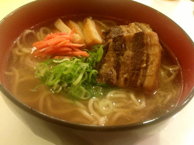 豚のゆで汁☆中華麺で絶品沖縄そば簡単再現の写真