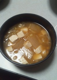るる70 消化よい納豆と豆腐の親子味噌汁