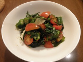 5種の野菜と海藻のサラダ