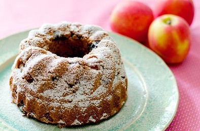 林檎とラムレーズンのケーキ (GF)の写真