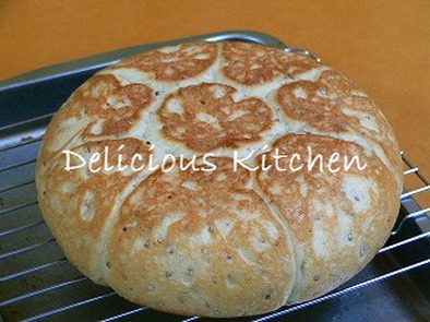 炊飯器で作るじゅうねんパンの写真