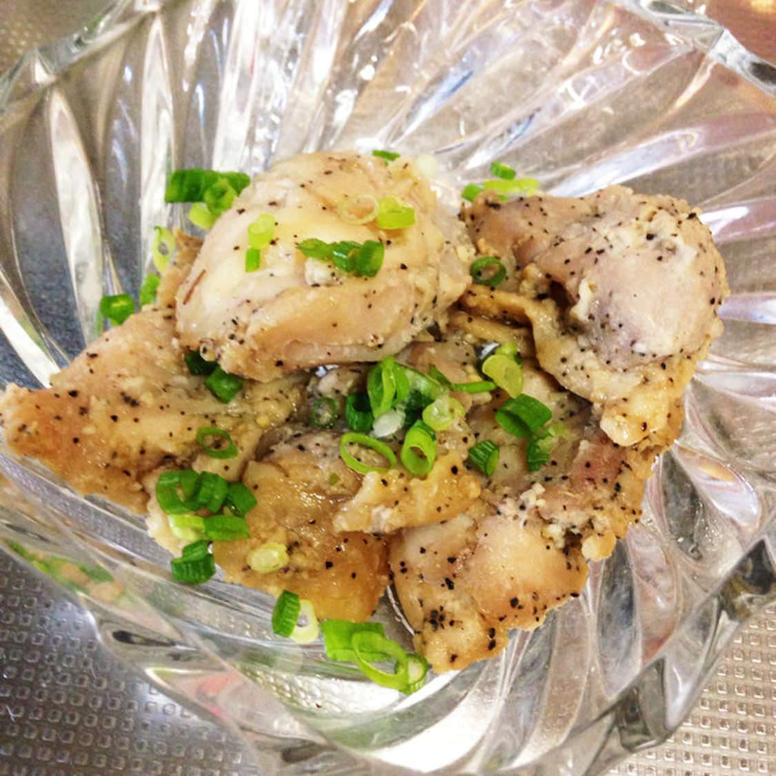 ニンニクとみその蒸し鶏