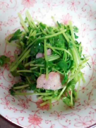 レンジで☆豆苗とベーコンのスタミナ炒めの写真