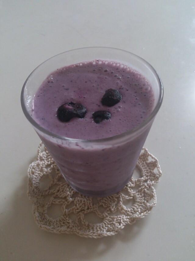 トロピカルマンゴーブルーベリーラッシーのレシピ