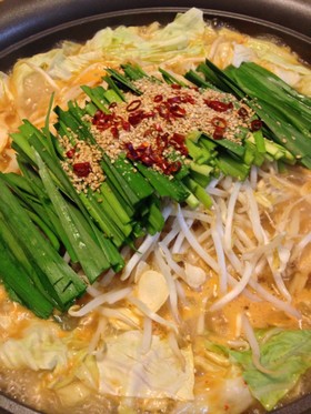 家庭で簡単に本場の味 味噌醤油もつ鍋 By ようじずふぁくとりー クックパッド 簡単おいしいみんなのレシピが311万品