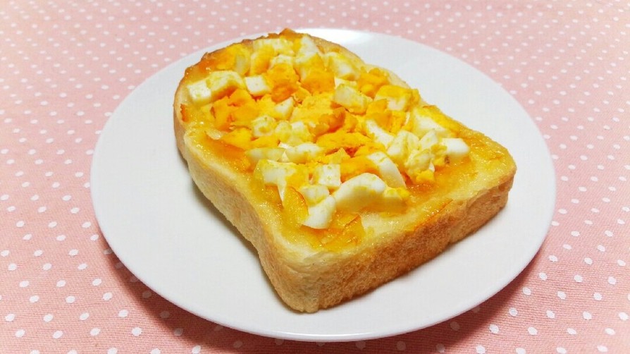 〖マーマレードジャムと卵のトースト〗の画像